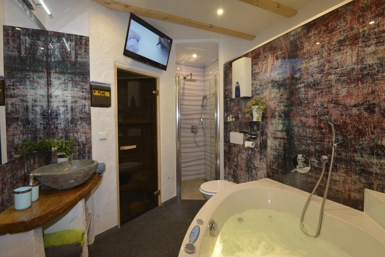 Eifel Kate, Relaxen Mit Sauna Und Whirlpool Dahlem  Dış mekan fotoğraf