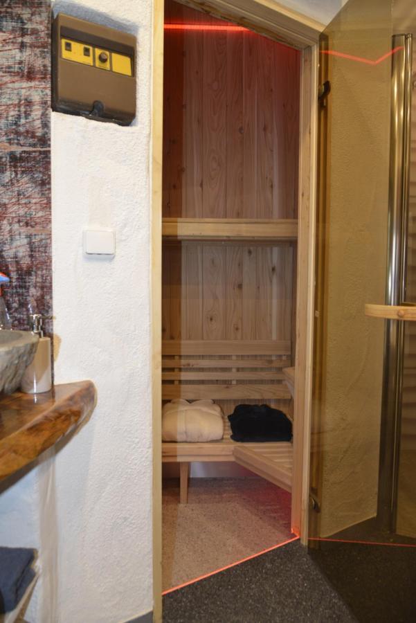 Eifel Kate, Relaxen Mit Sauna Und Whirlpool Dahlem  Dış mekan fotoğraf